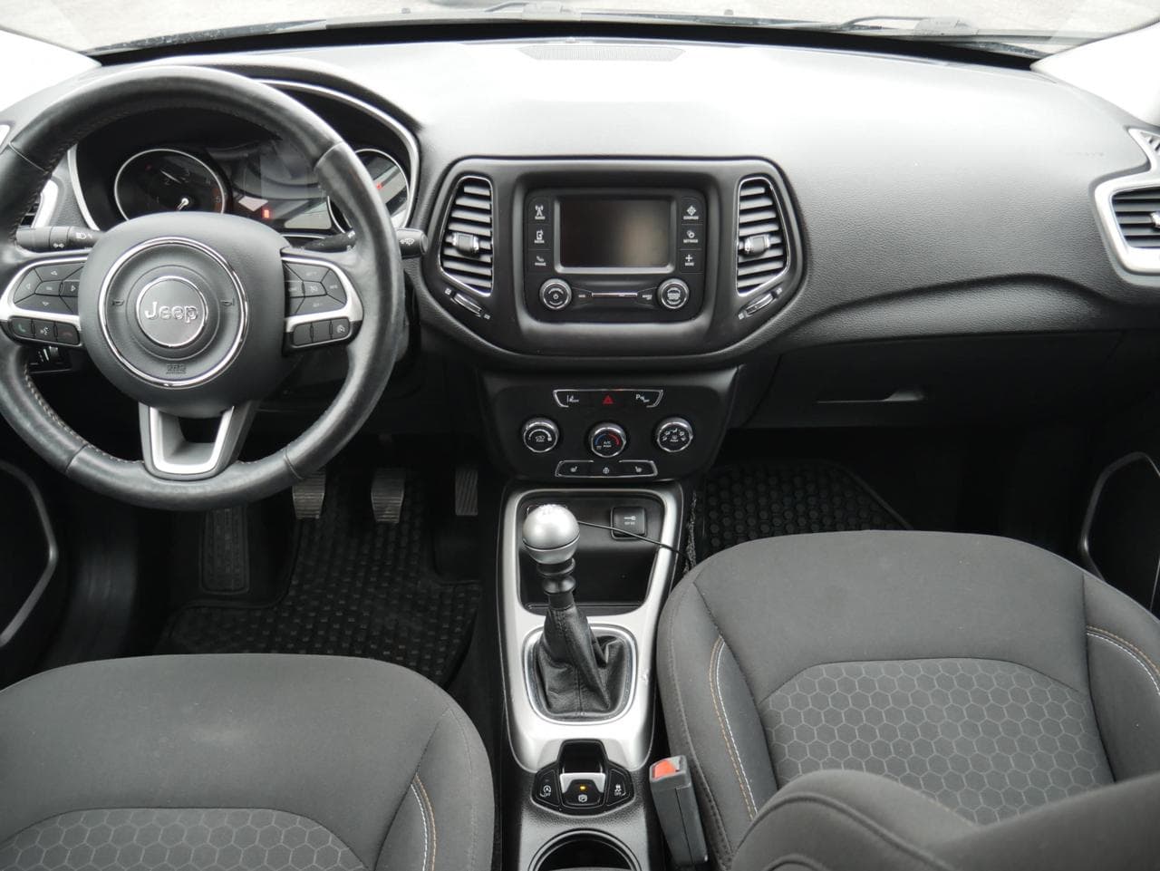 2018 Jeep COMPASS - 8