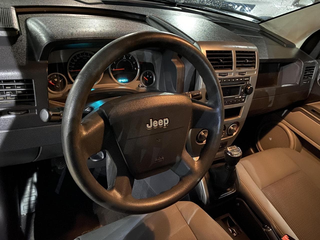 2007 Jeep COMPASS - 12
