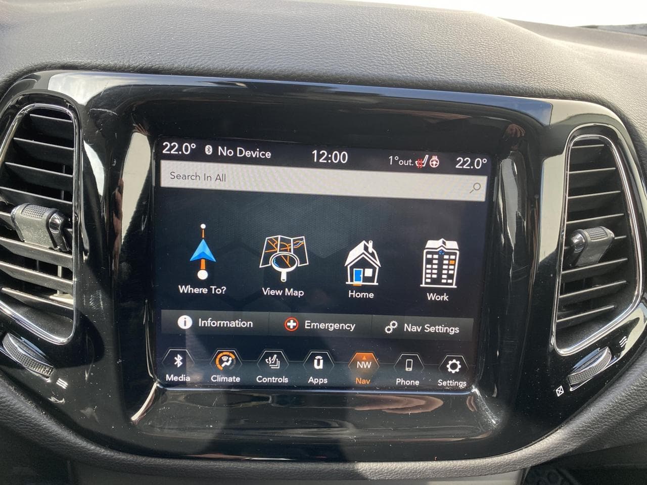 2018 Jeep COMPASS - 18