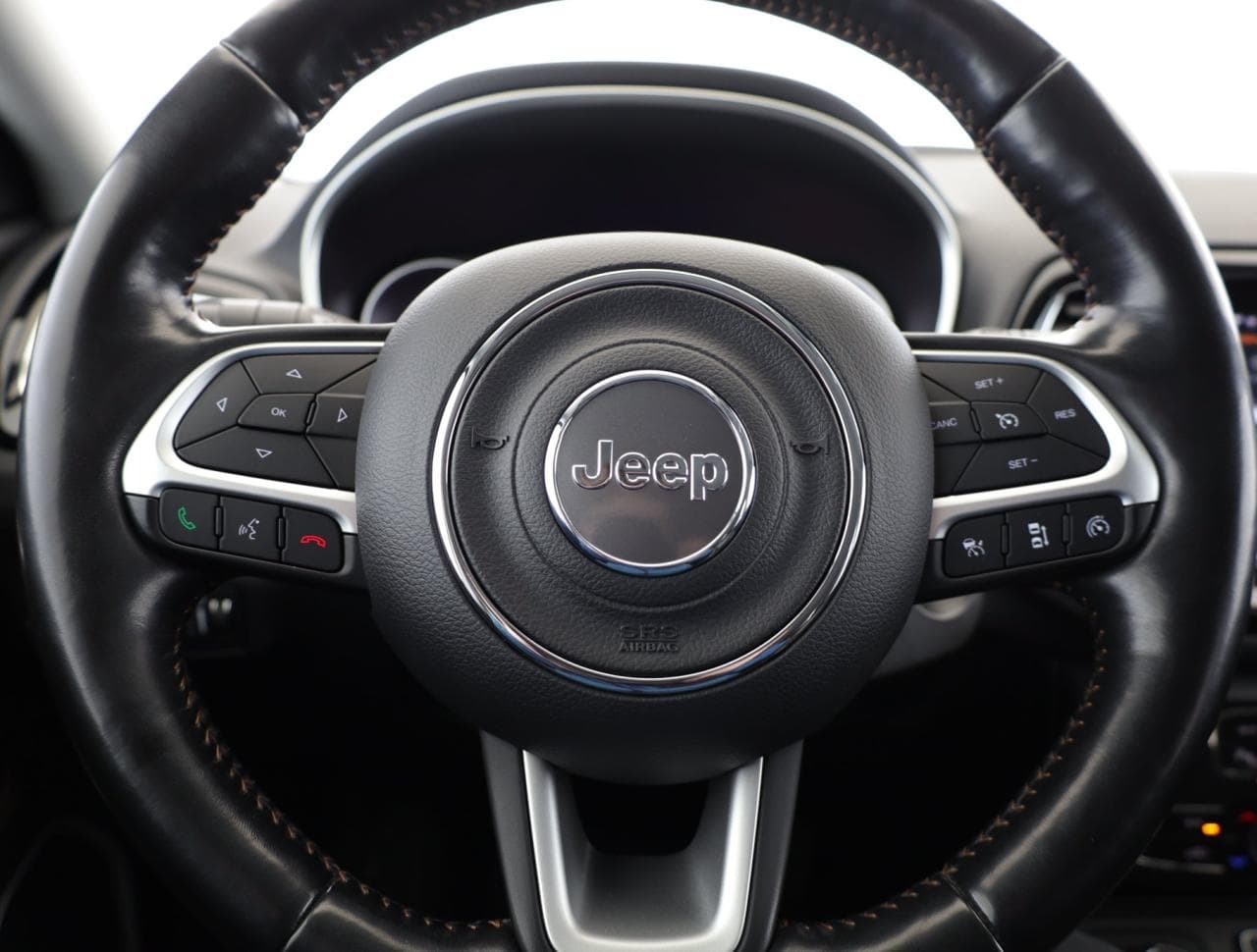 2020 Jeep Compass - 14