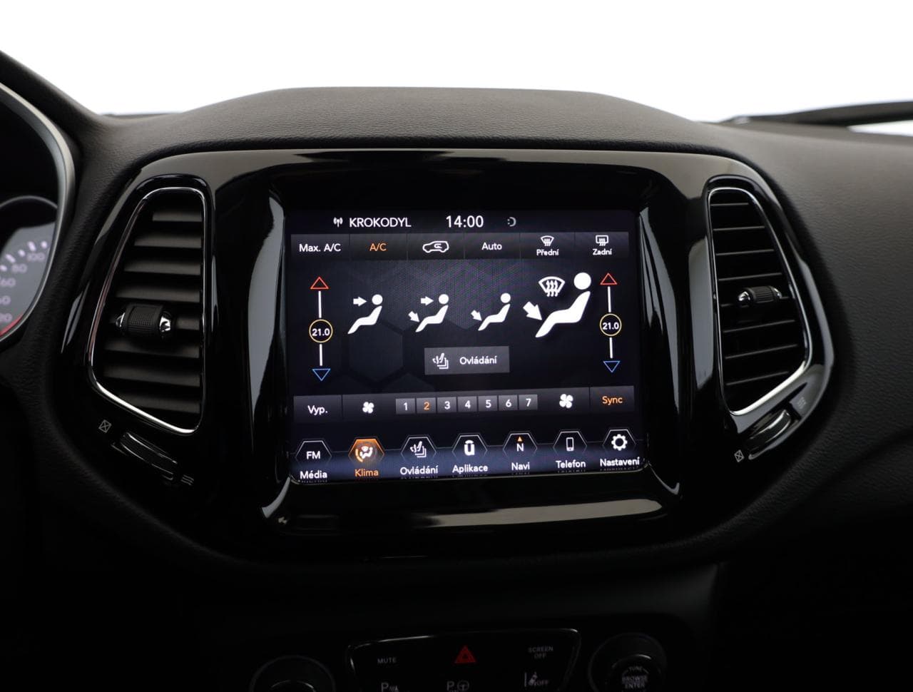 2020 Jeep Compass - 18