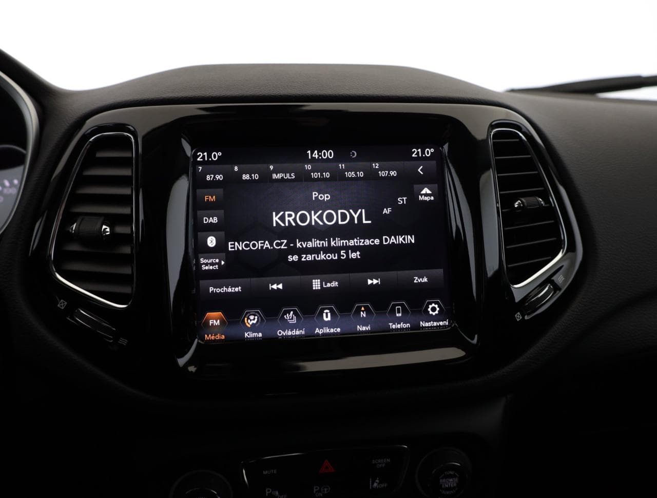 2020 Jeep Compass - 17