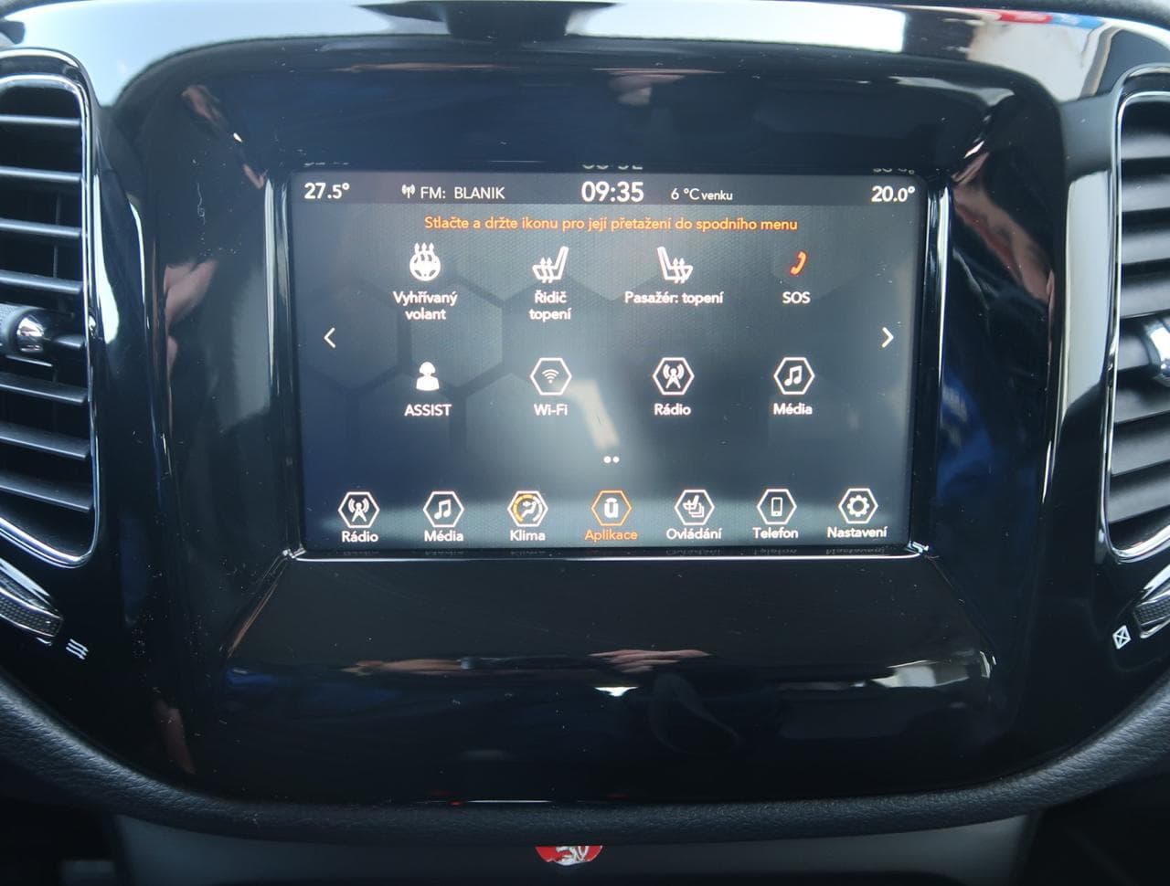 2020 Jeep Compass - 35