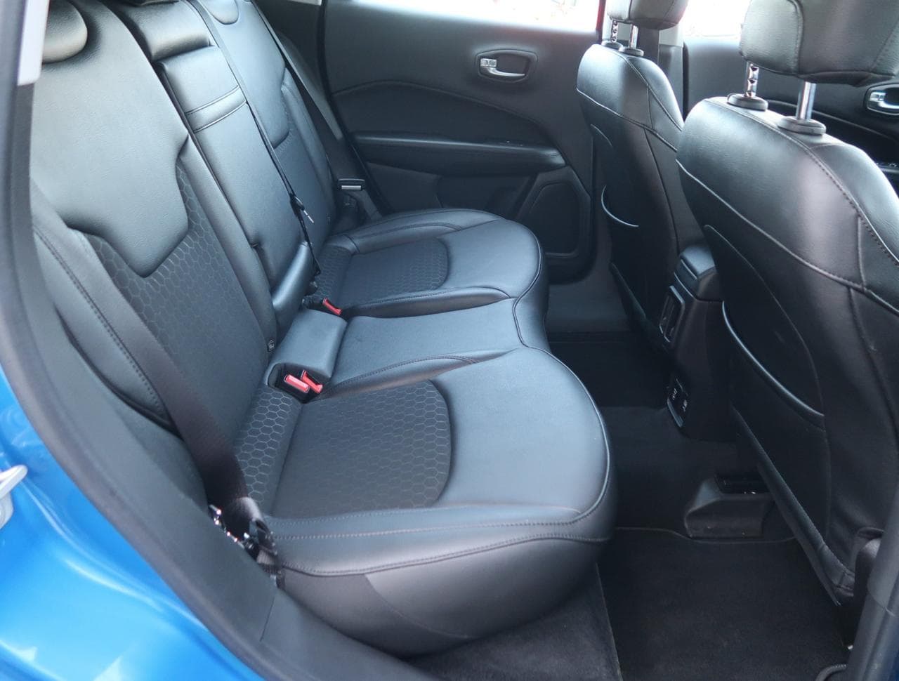 2020 Jeep Compass - 25