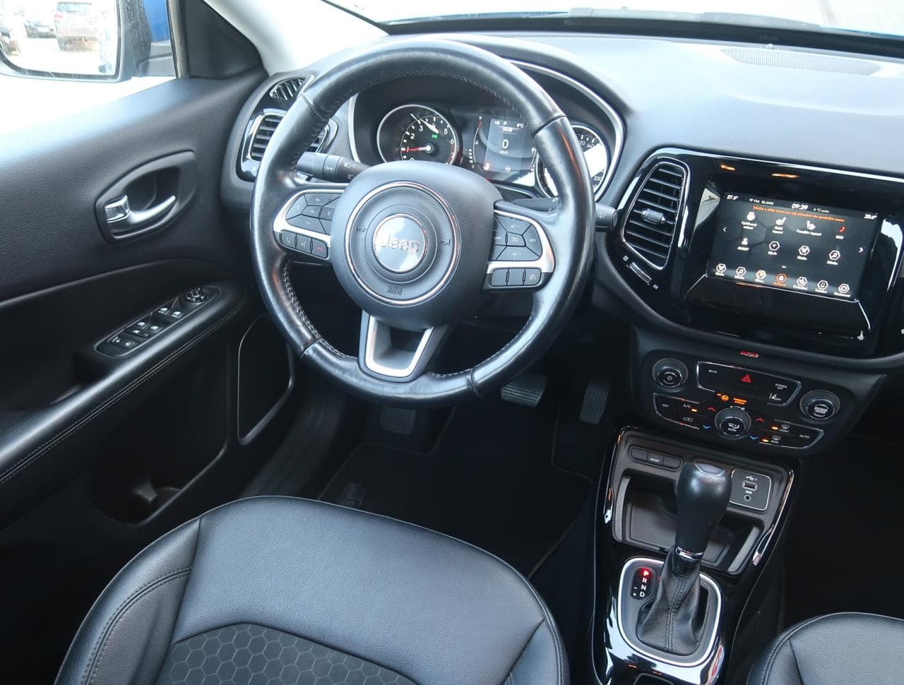 2020 Jeep Compass - 17