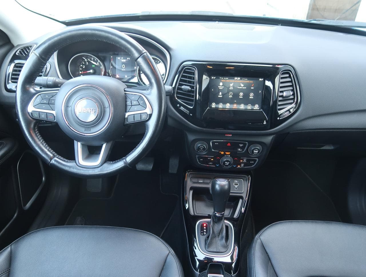 2020 Jeep Compass - 19