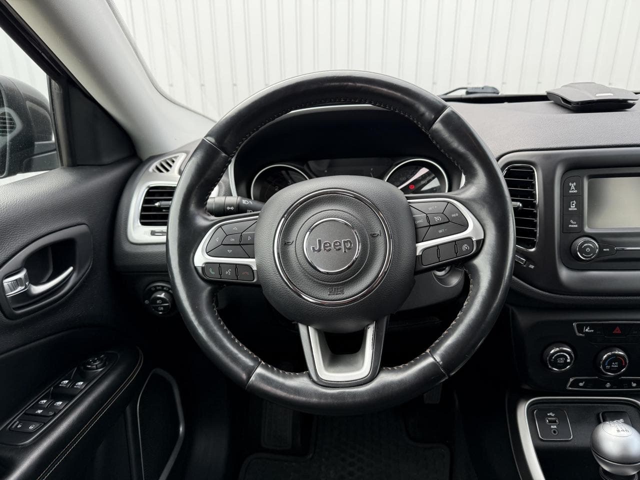 2018 Jeep COMPASS - 12