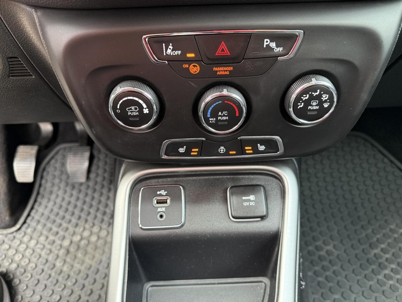2018 Jeep COMPASS - 14