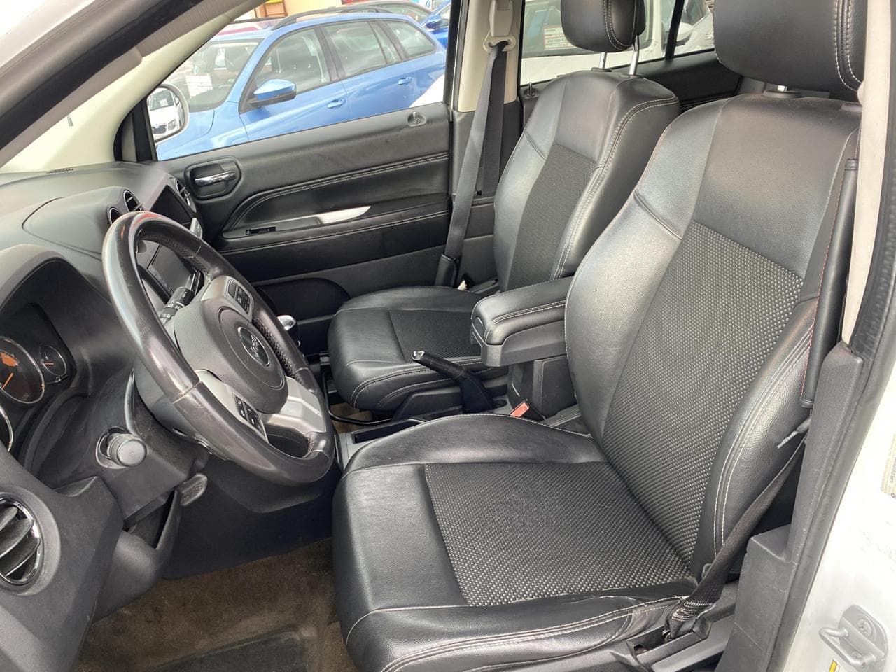 2015 Jeep COMPASS - 16