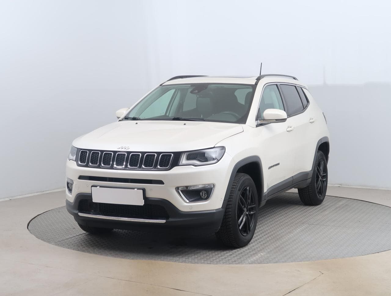 2019 Jeep COMPASS - 3