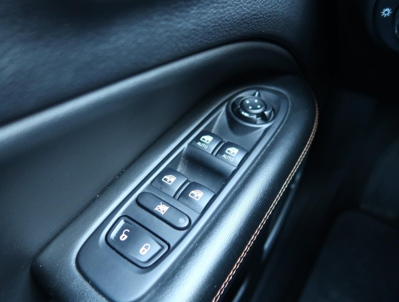 2019 Jeep COMPASS - 23