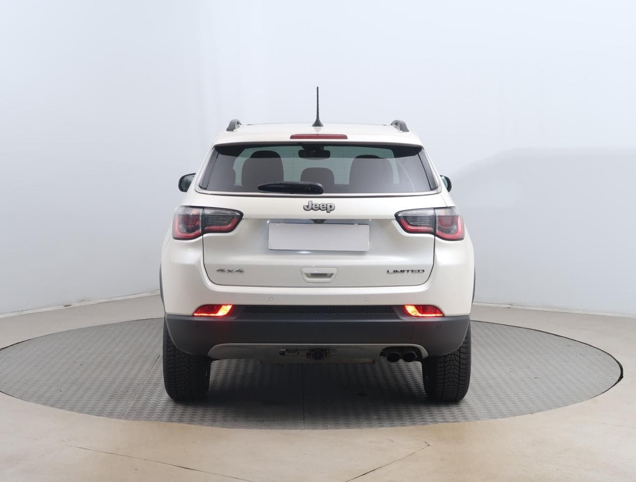 2019 Jeep COMPASS - 6