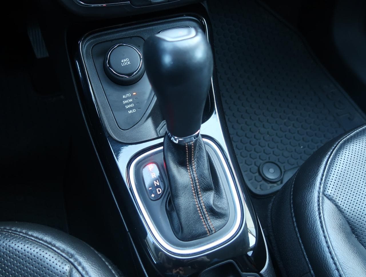 2019 Jeep COMPASS - 20