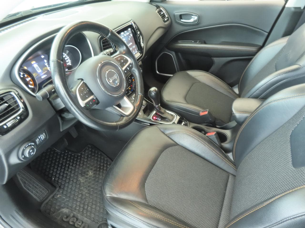 2020 Jeep COMPASS - 29