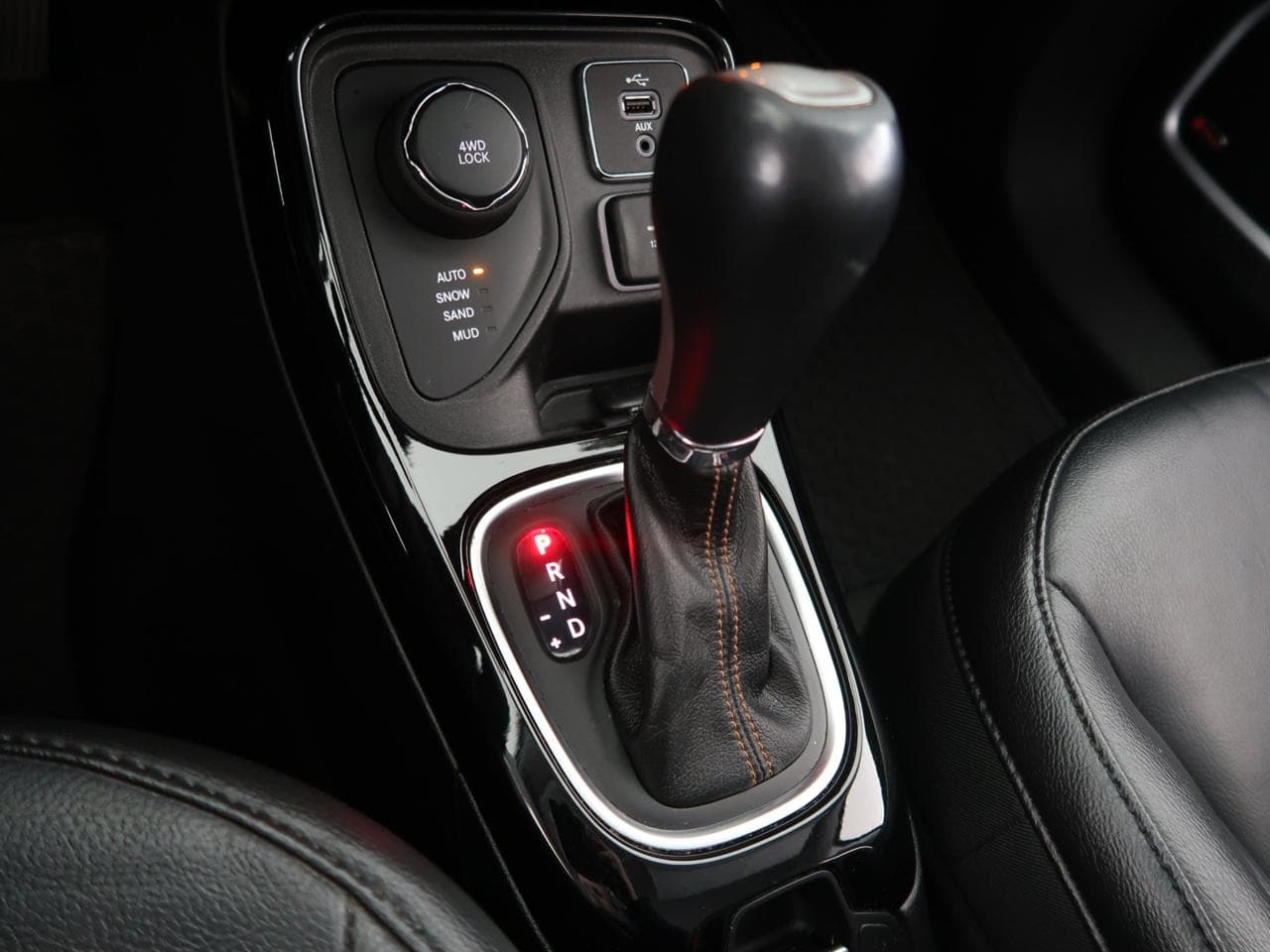 2019 Jeep COMPASS - 19