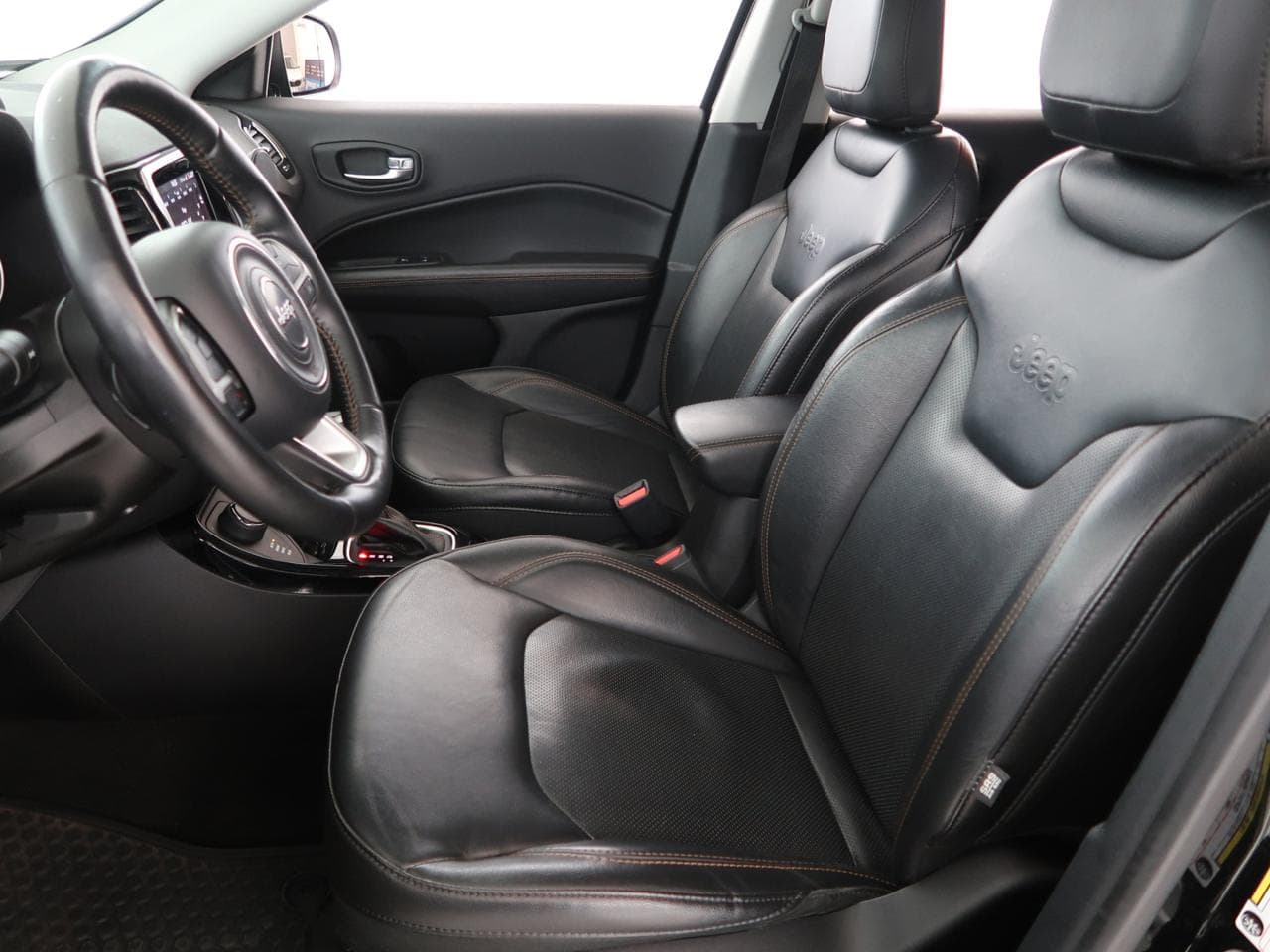 2019 Jeep COMPASS - 16