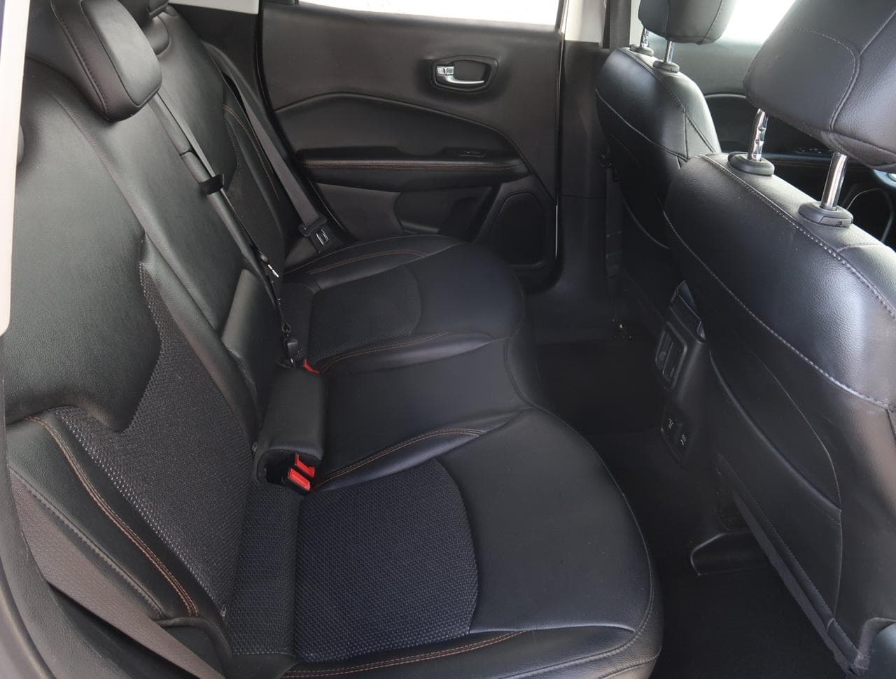2019 Jeep COMPASS - 13