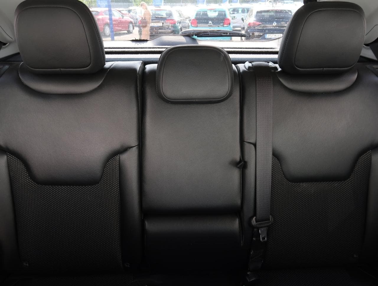 2019 Jeep COMPASS - 14