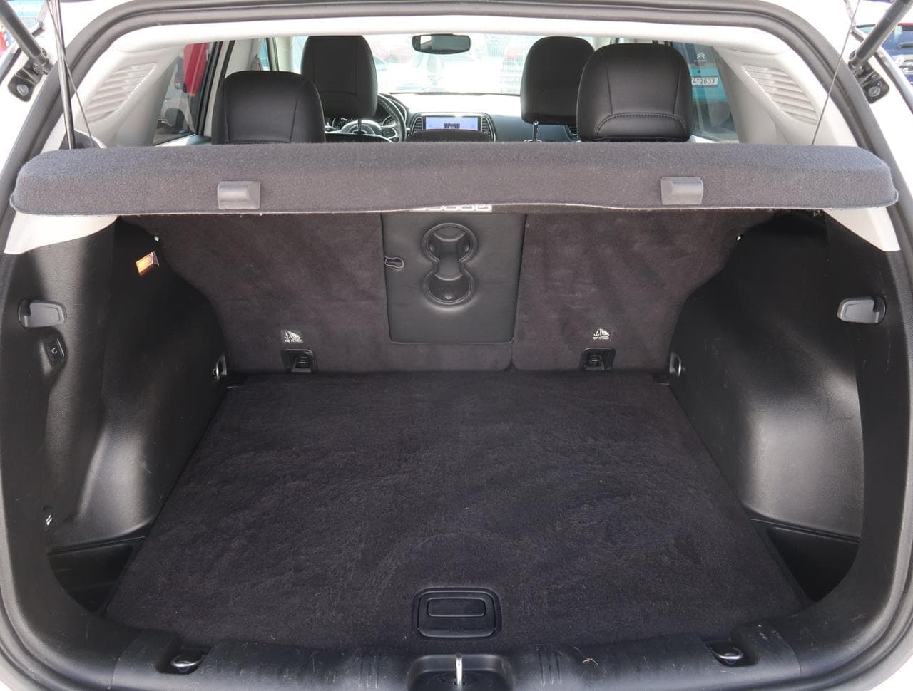 2019 Jeep COMPASS - 20