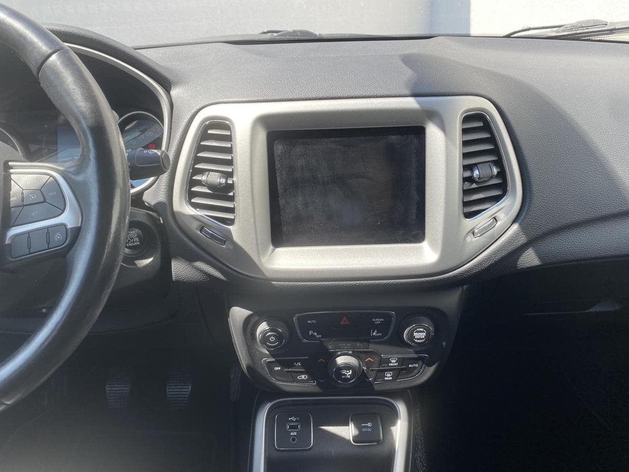 2019 Jeep COMPASS - 12