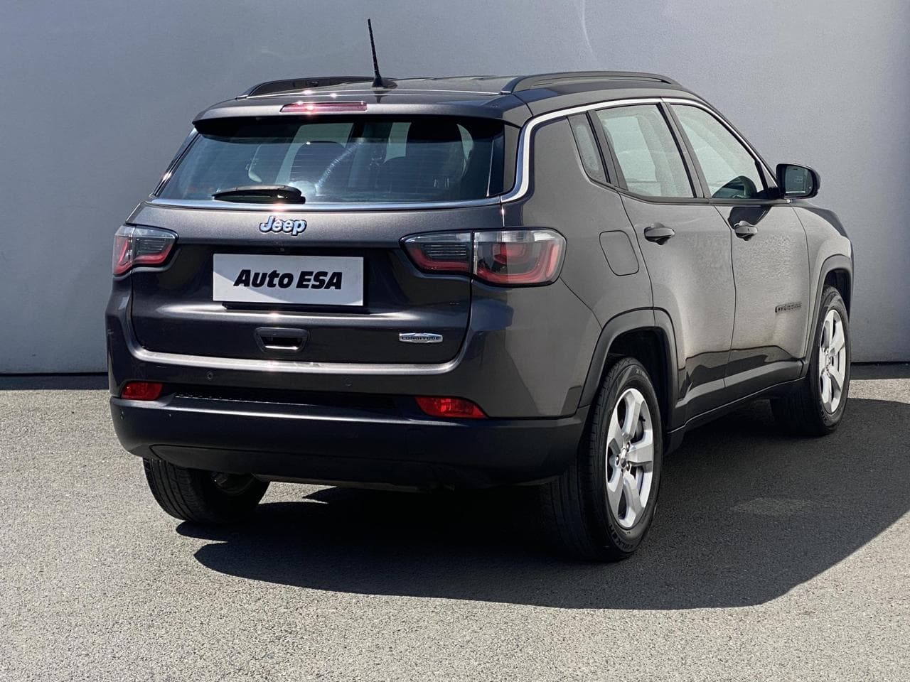 2019 Jeep COMPASS - 4