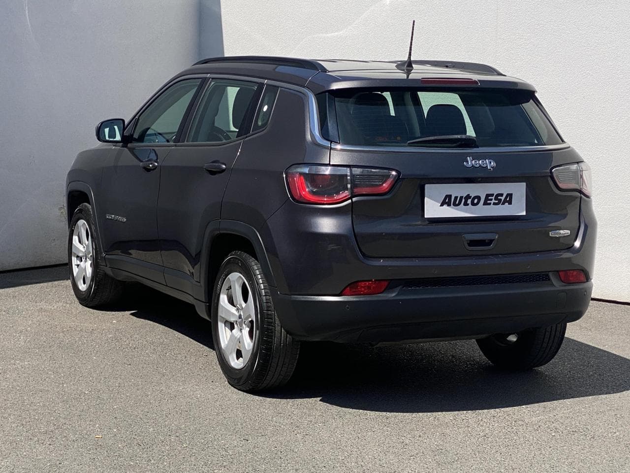 2019 Jeep COMPASS - 6