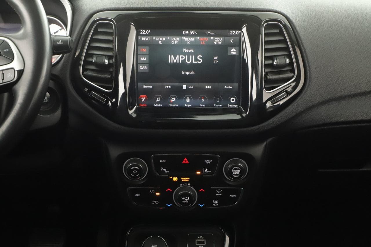 2017 Jeep COMPASS - 15