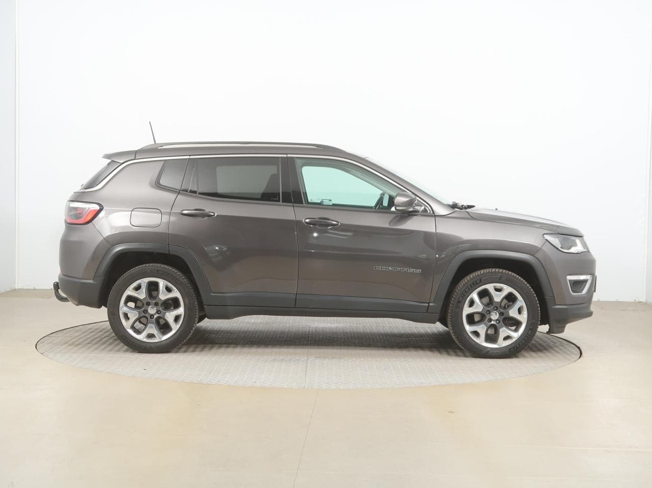 2018 Jeep COMPASS - 8
