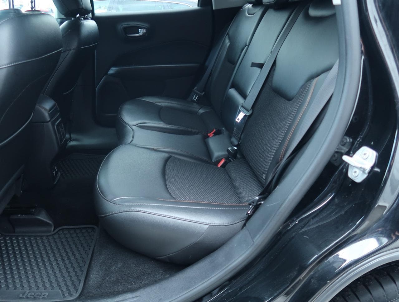 2019 Jeep COMPASS - 16