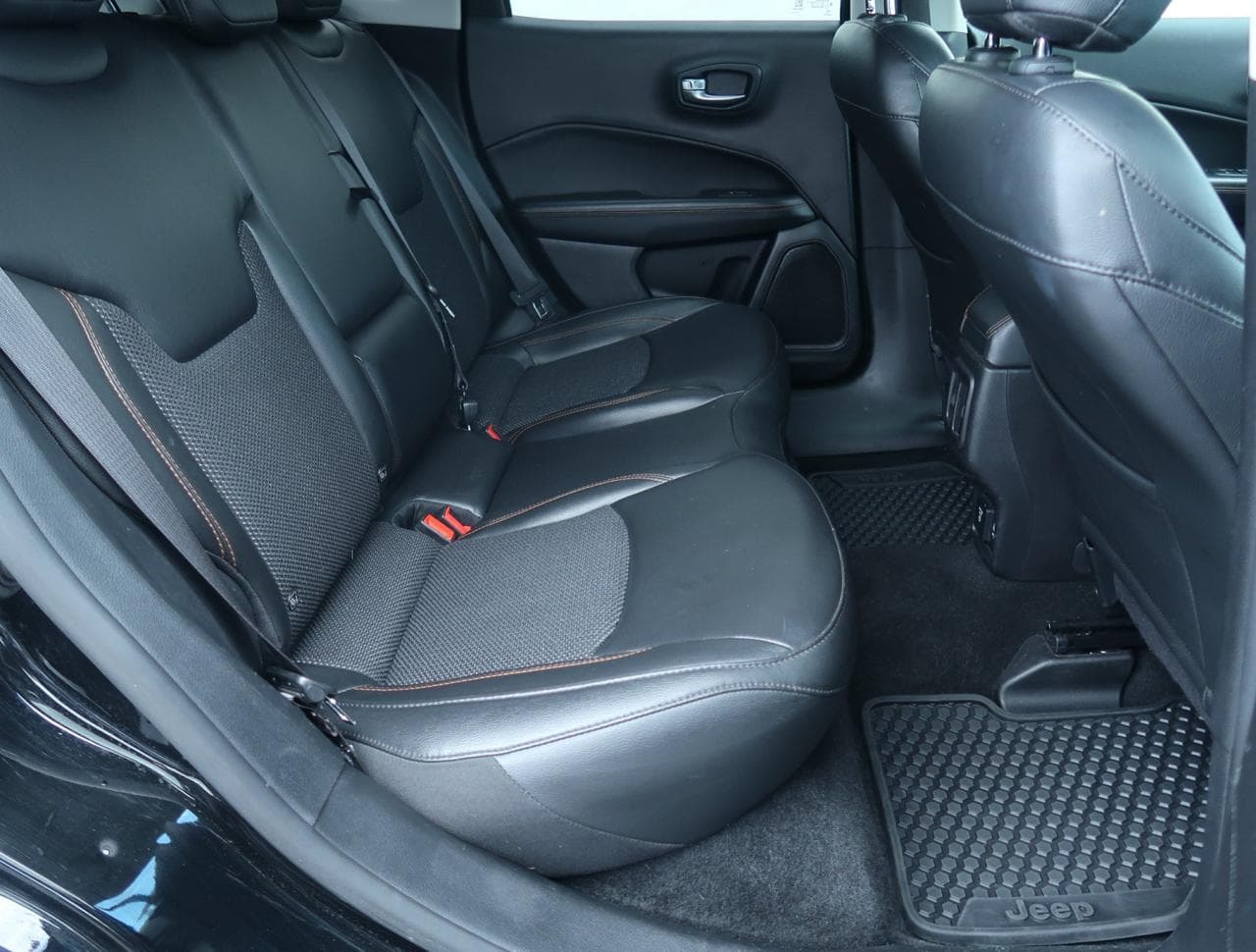 2019 Jeep COMPASS - 13