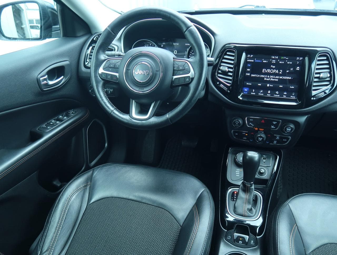 2019 Jeep COMPASS - 9