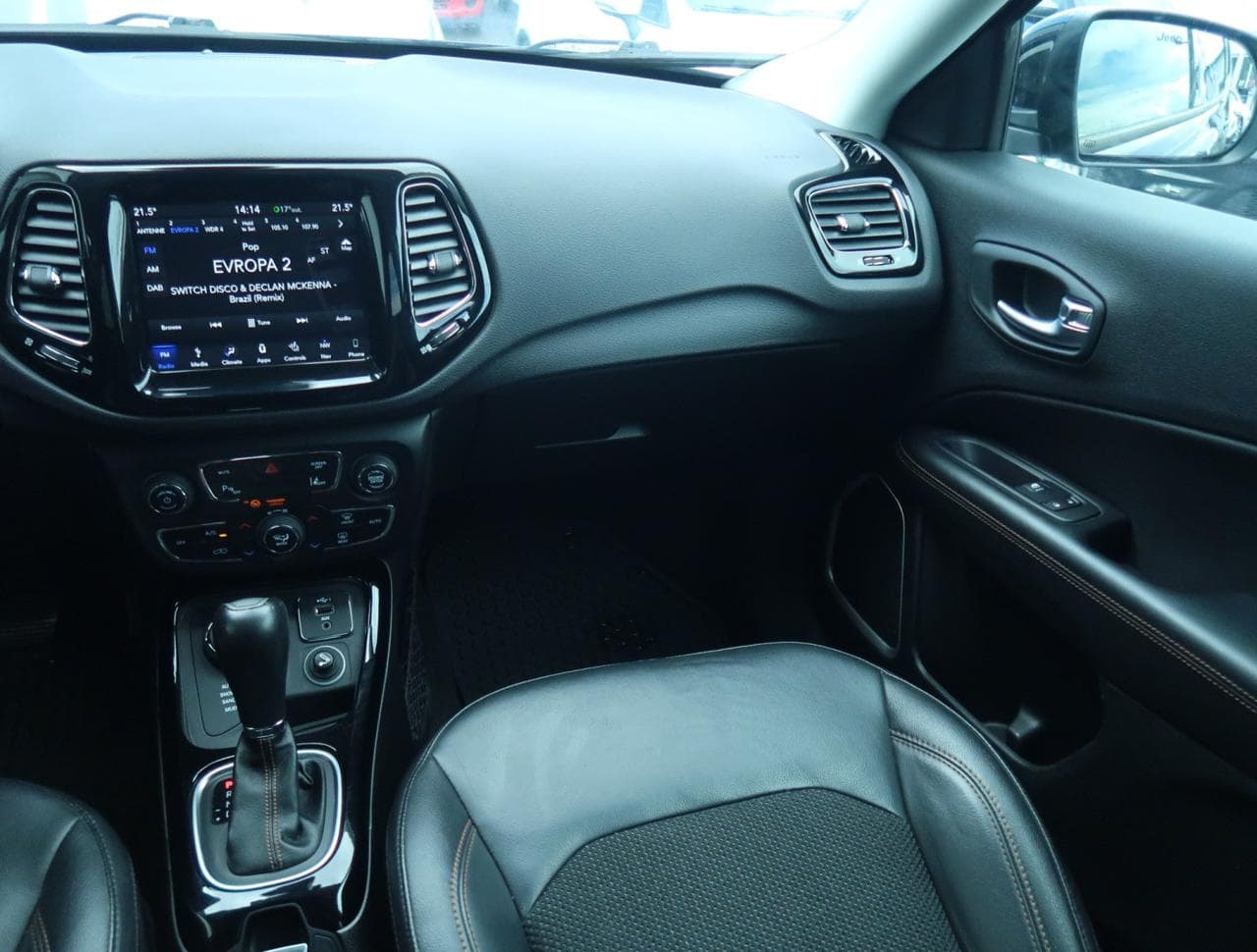2019 Jeep COMPASS - 11