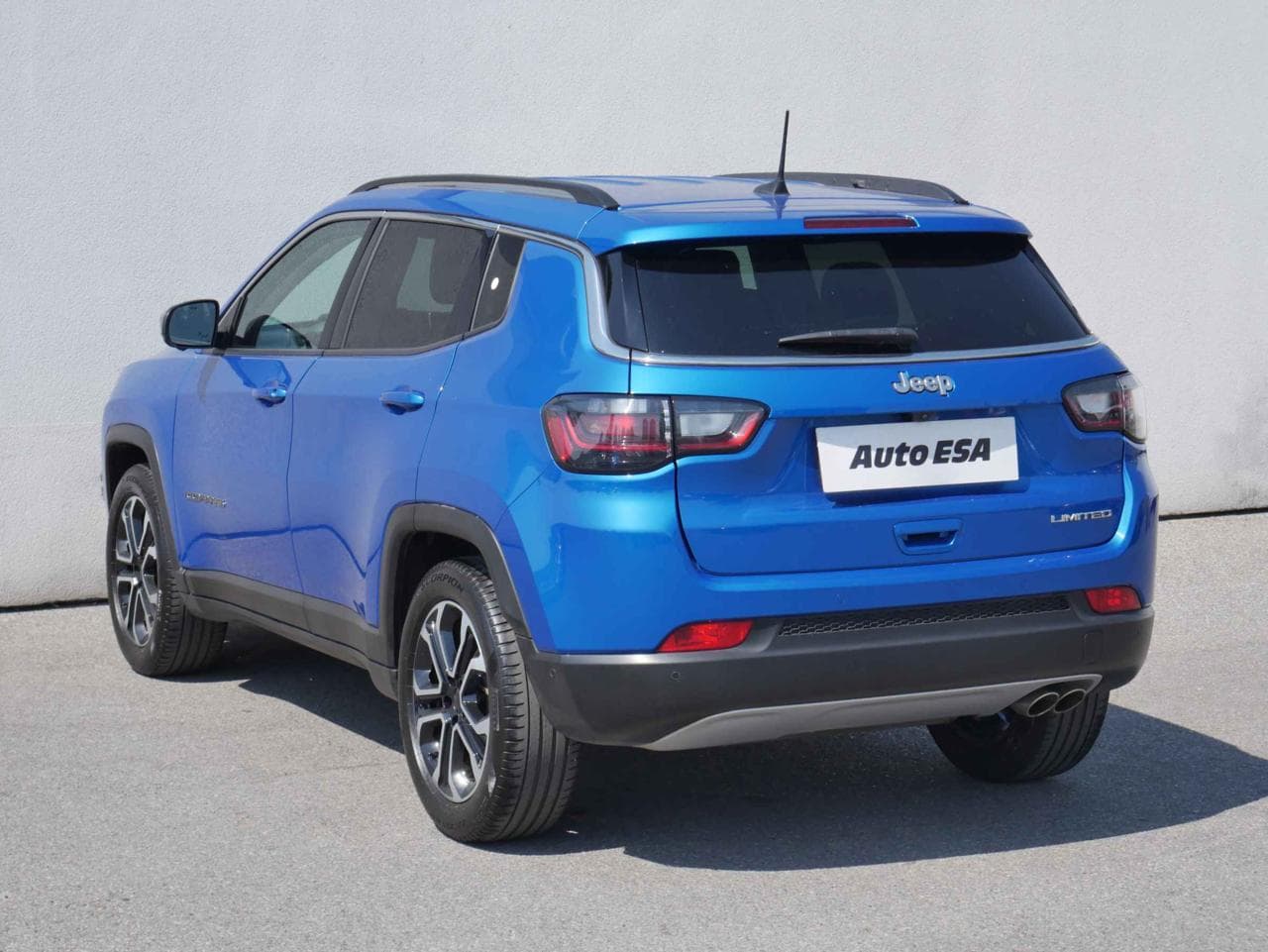 2021 Jeep COMPASS - 11