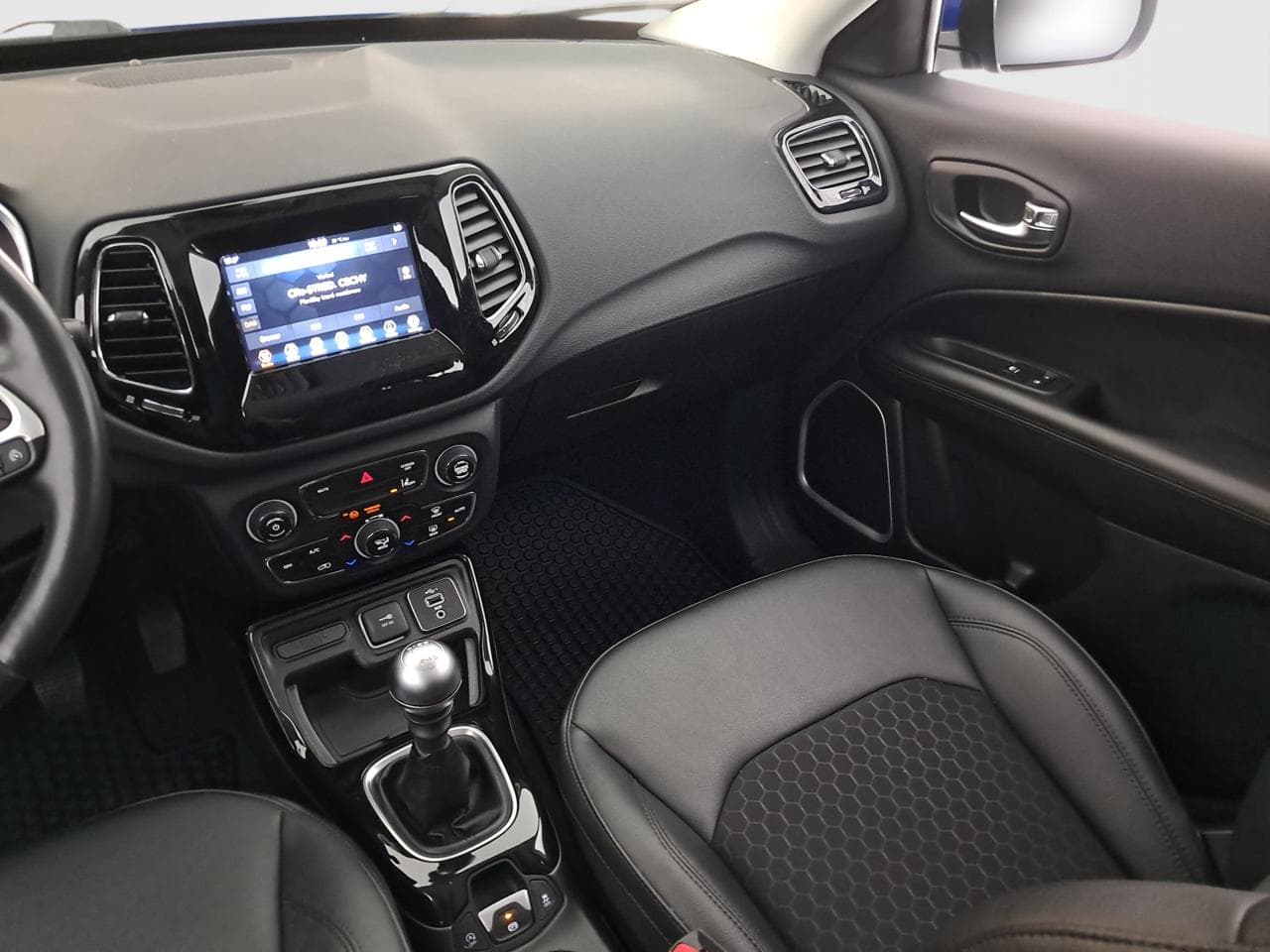 2020 Jeep COMPASS - 19