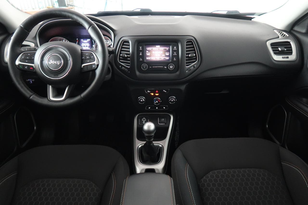 2018 Jeep COMPASS - 10