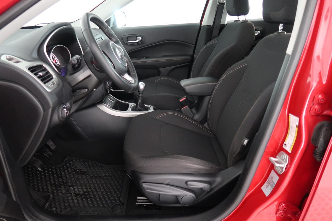 2018 Jeep COMPASS - 16