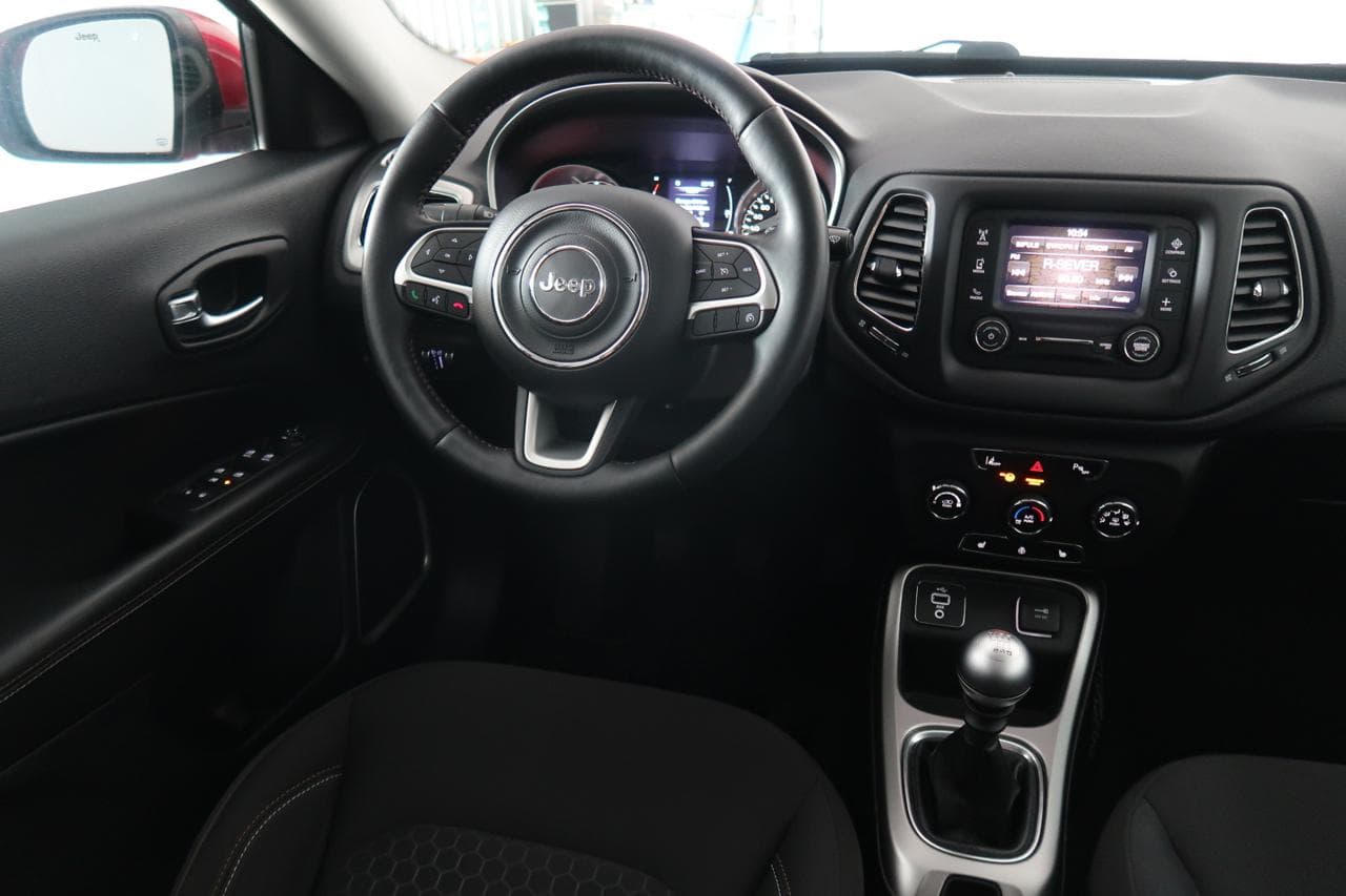 2018 Jeep COMPASS - 9