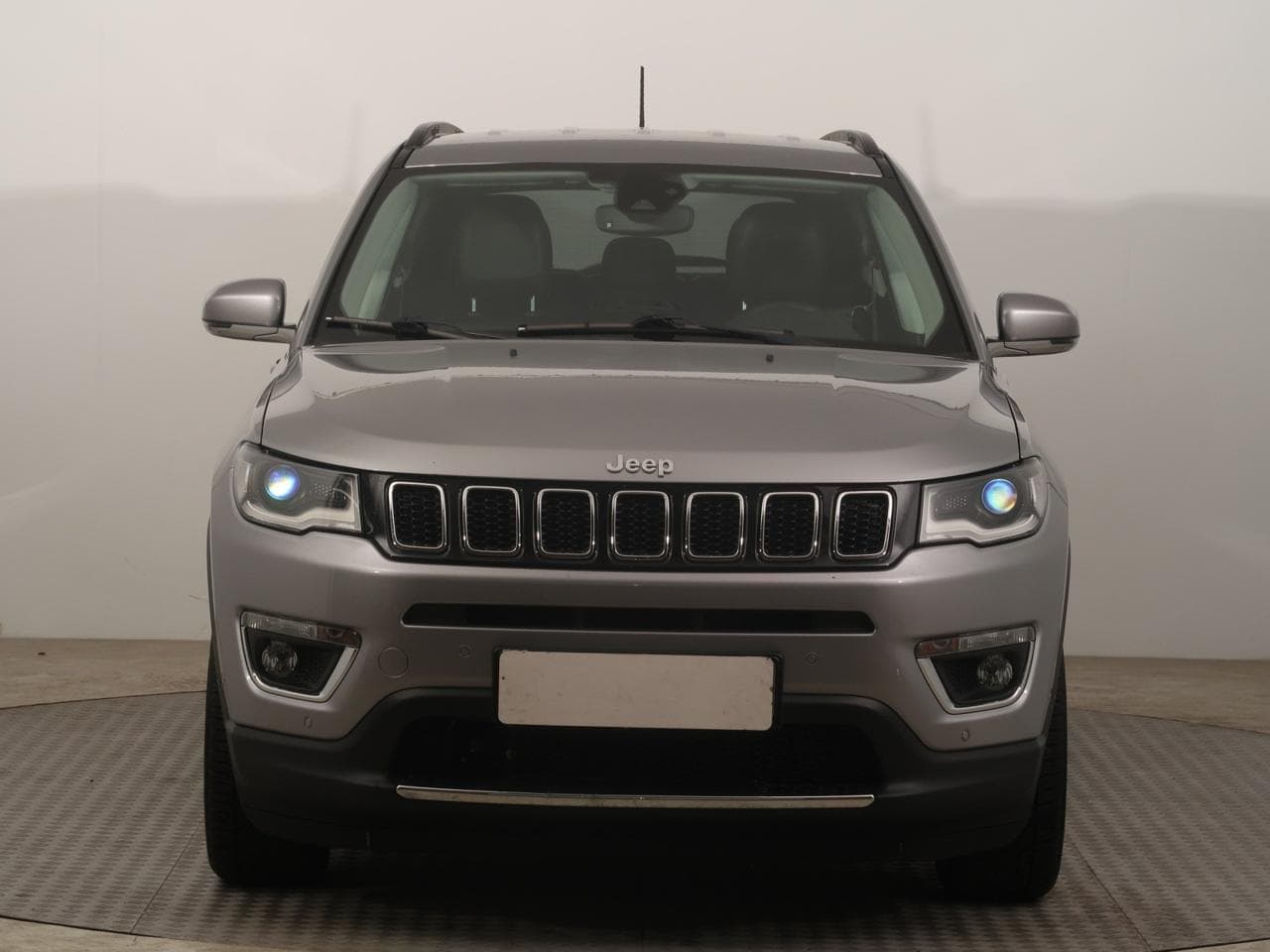 2020 Jeep COMPASS - 2