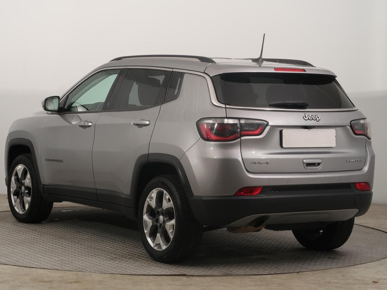 2020 Jeep COMPASS - 5