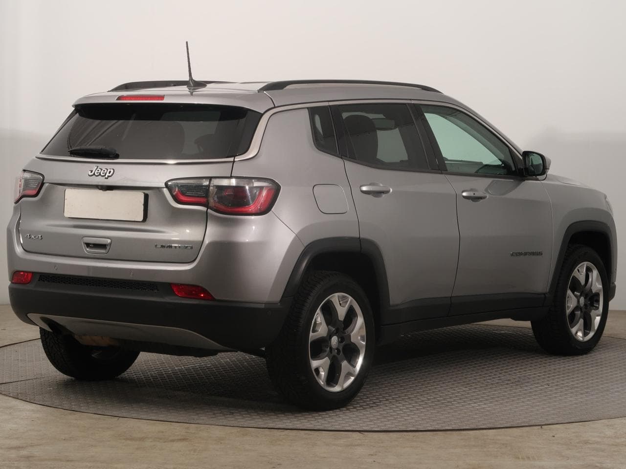2020 Jeep COMPASS - 7