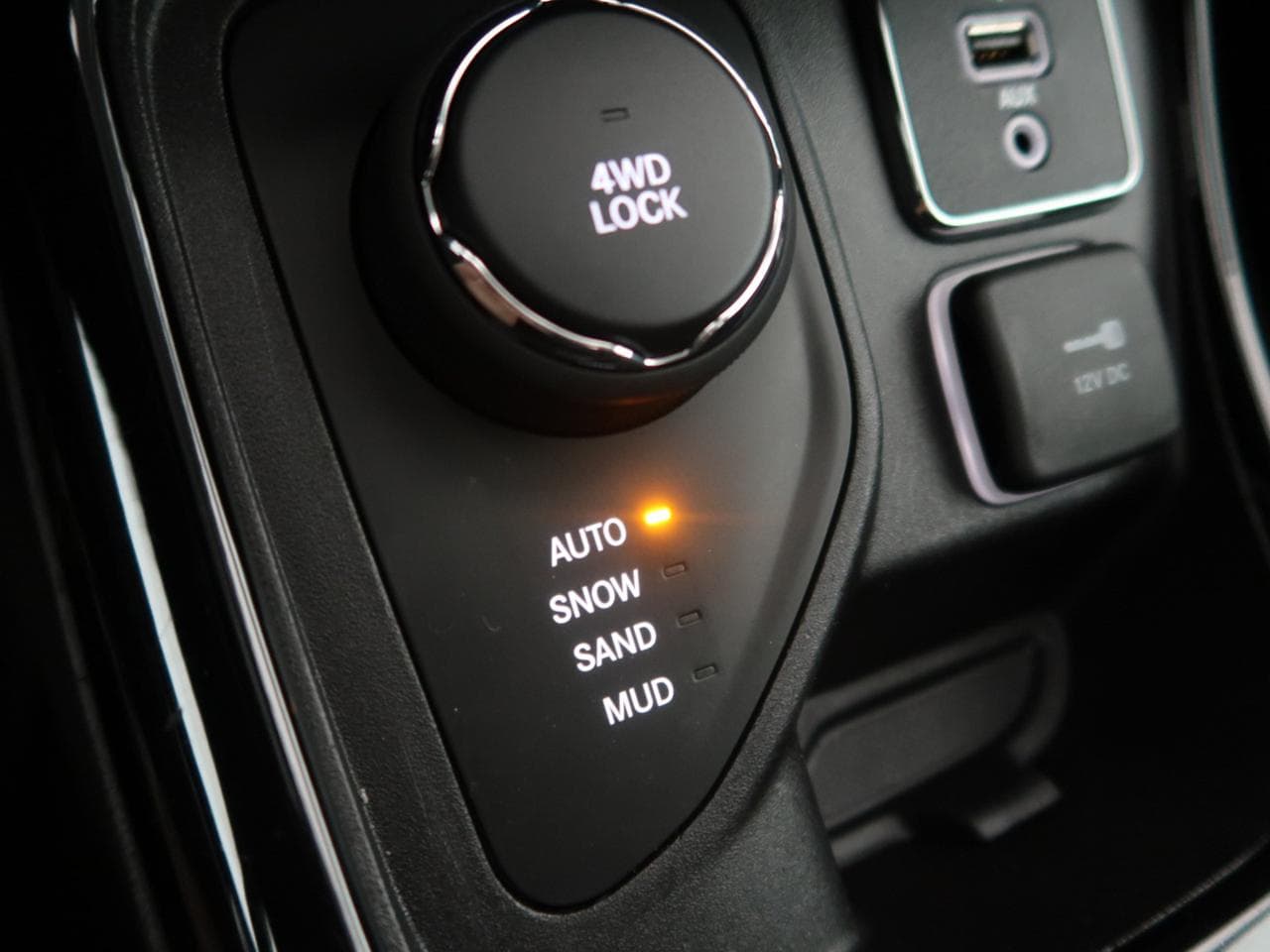 2020 Jeep COMPASS - 20