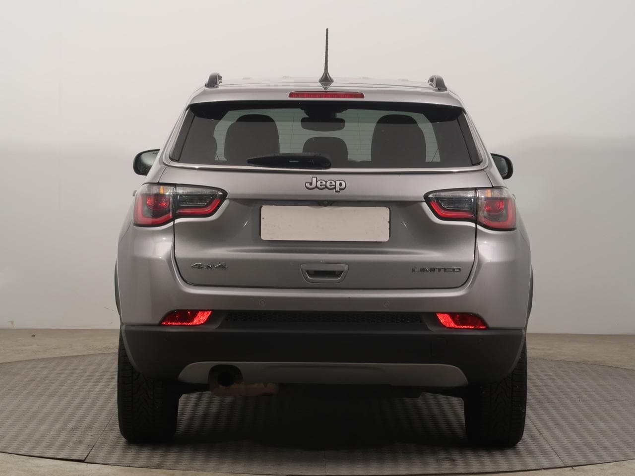 2020 Jeep COMPASS - 6