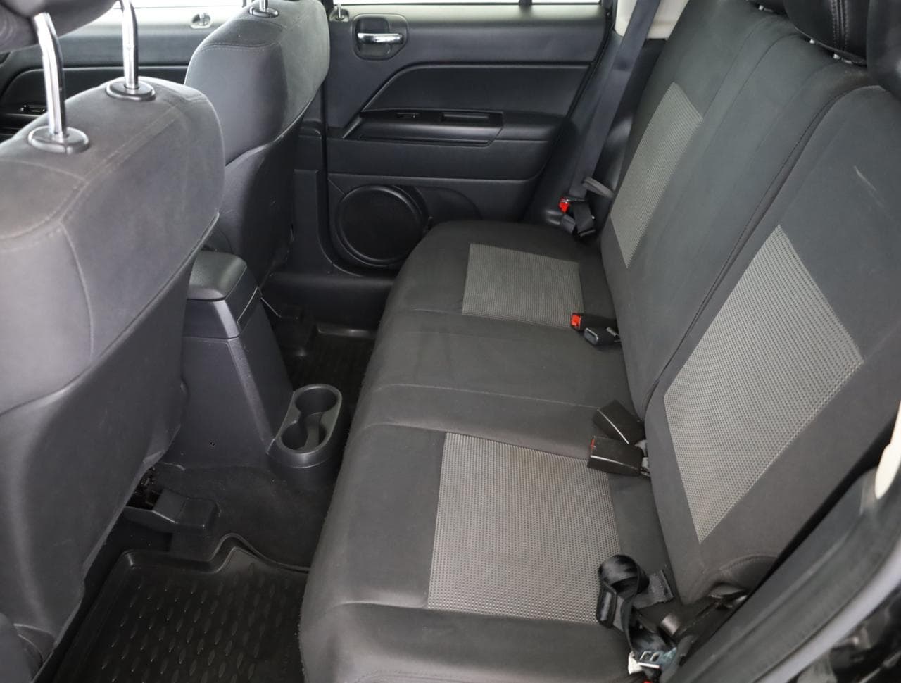 2012 Jeep COMPASS - 12