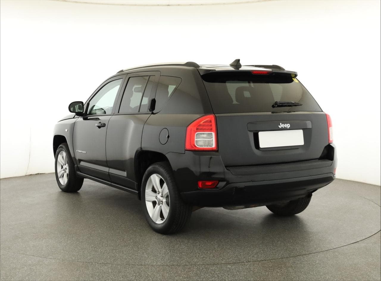 2012 Jeep COMPASS - 5