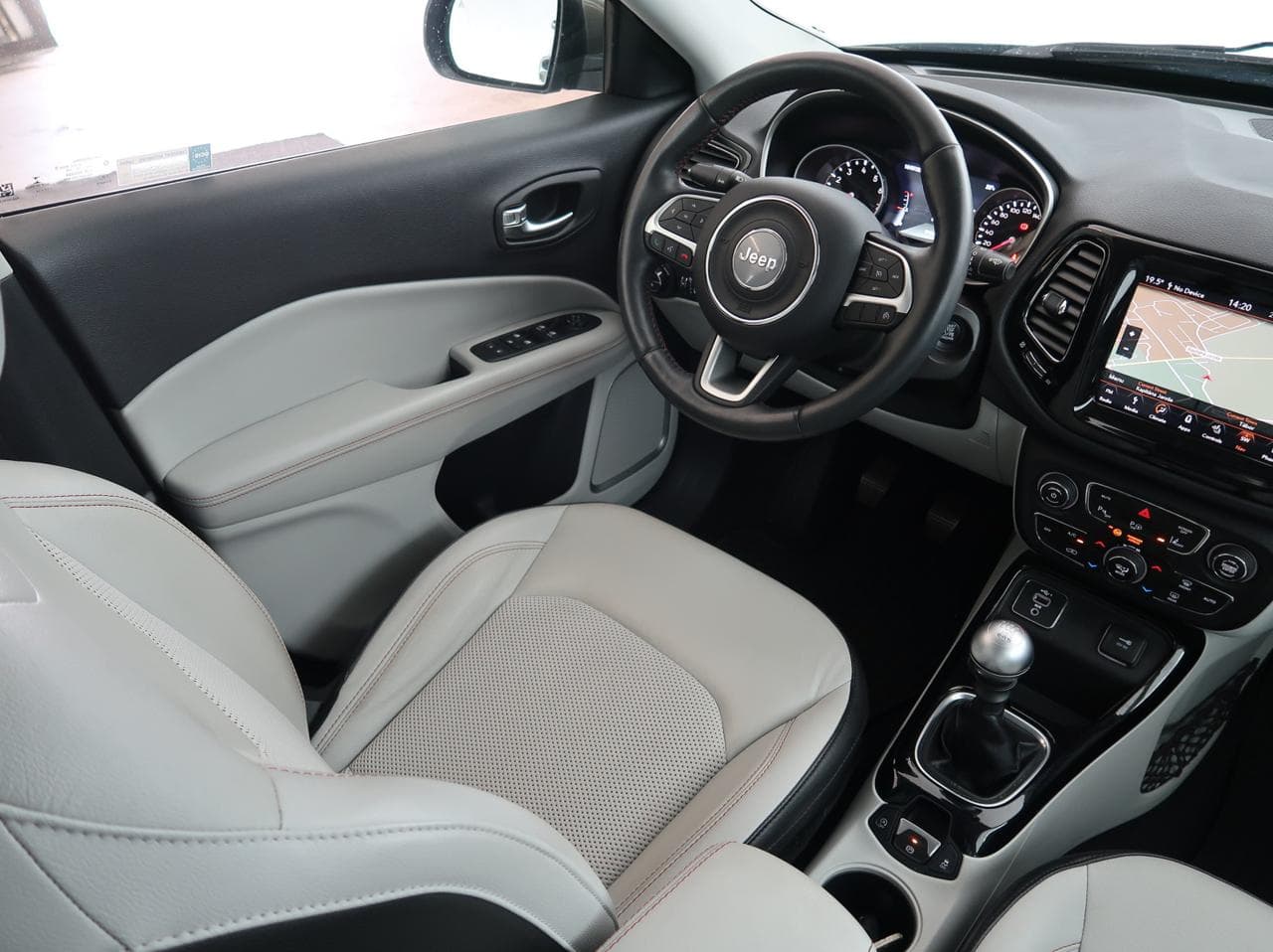 2019 Jeep COMPASS - 9