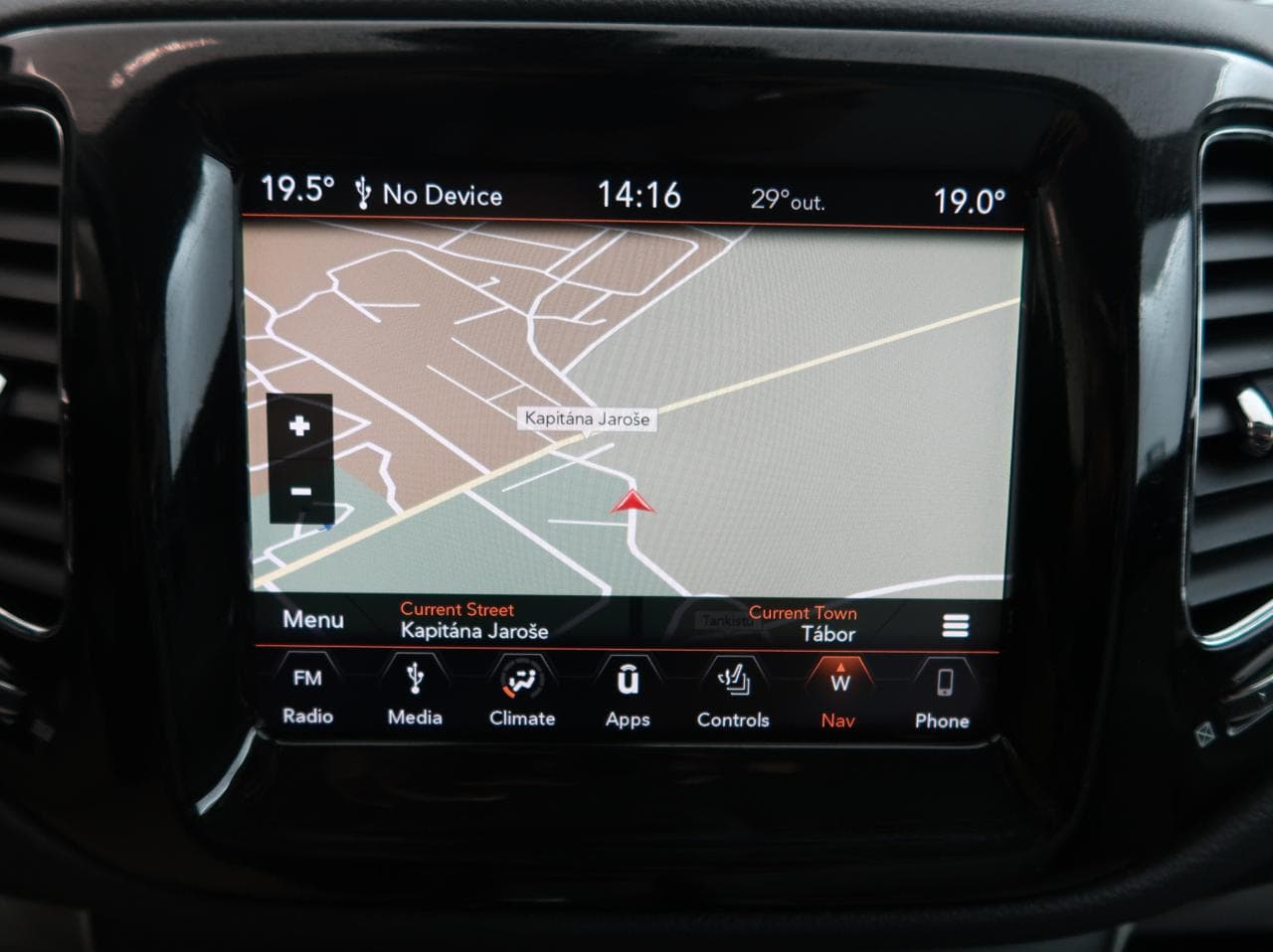 2019 Jeep COMPASS - 19