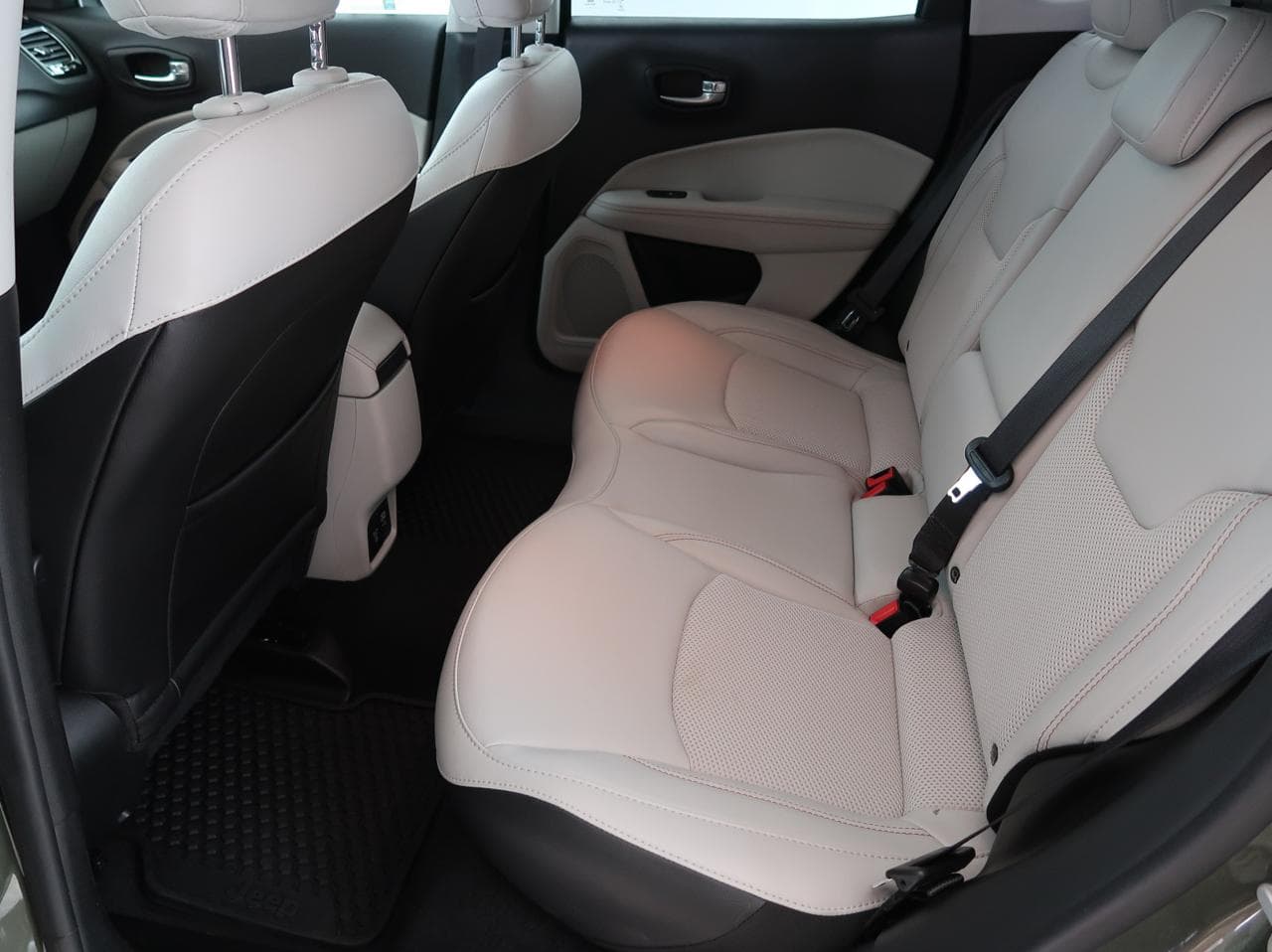 2019 Jeep COMPASS - 15