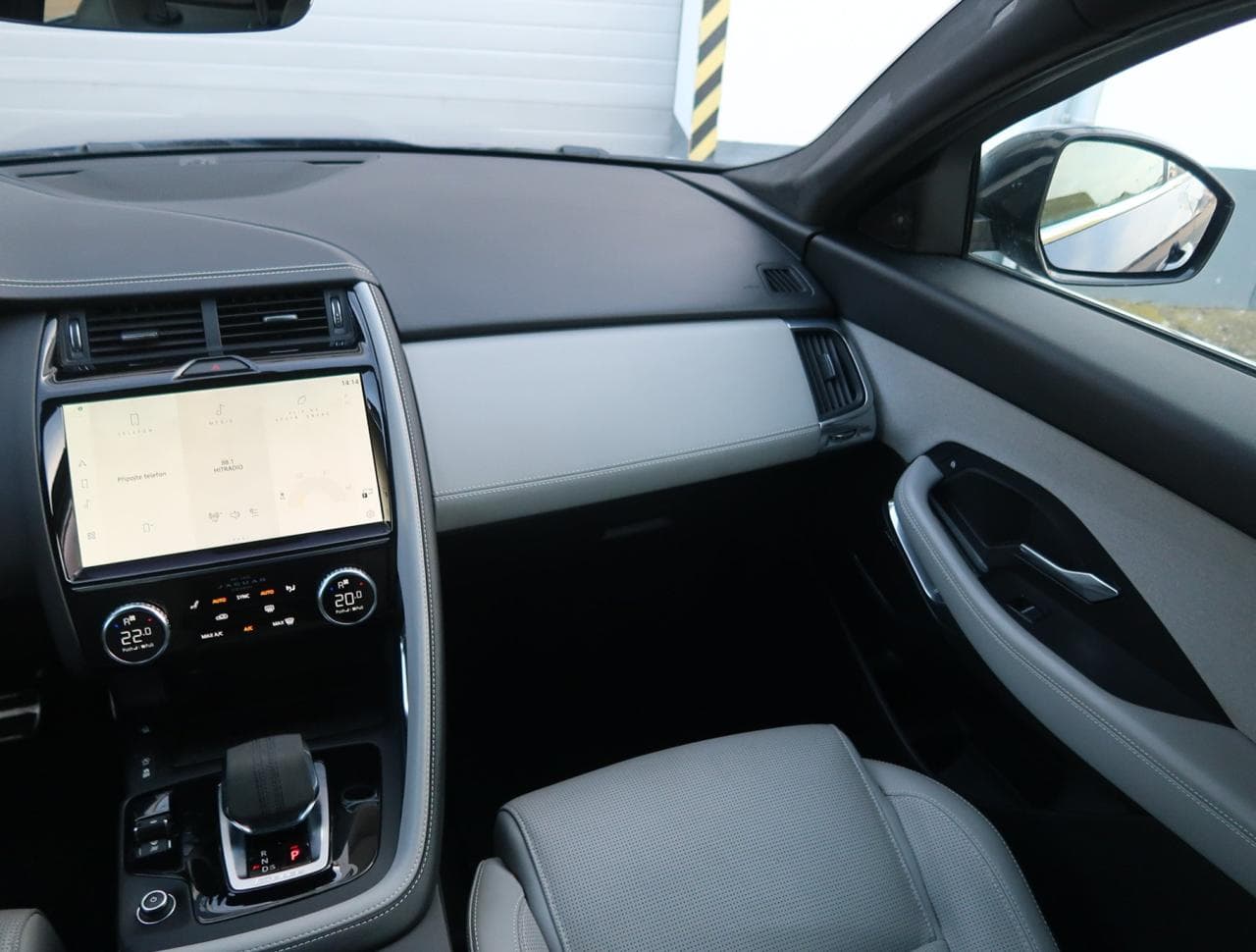 2021 Jaguar E-Pace - 11