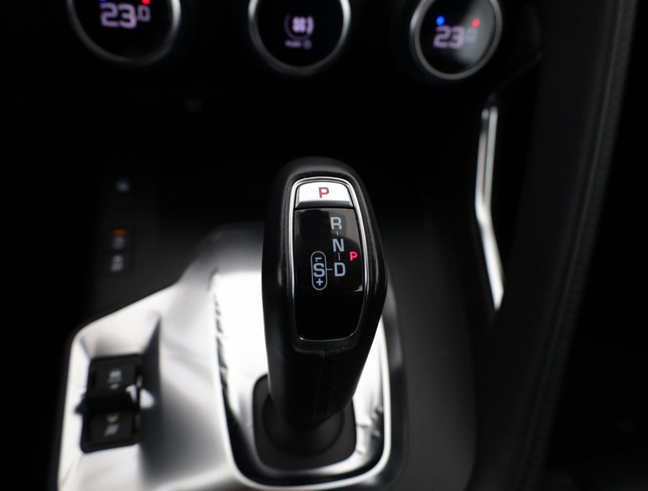 2021 Jaguar E-PACE - 19