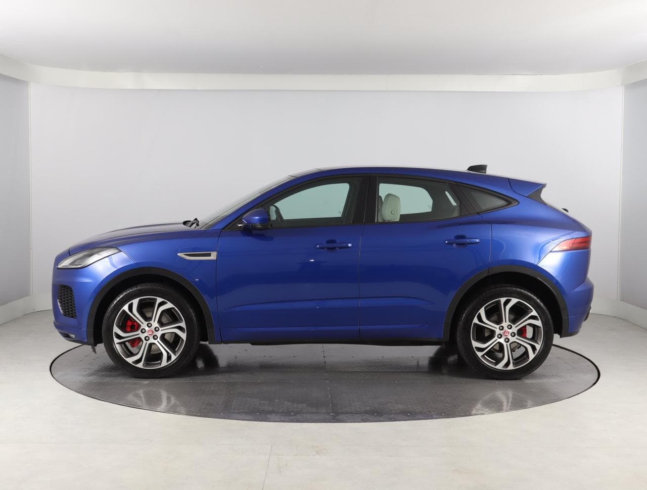 2019 Jaguar E-PACE - 4